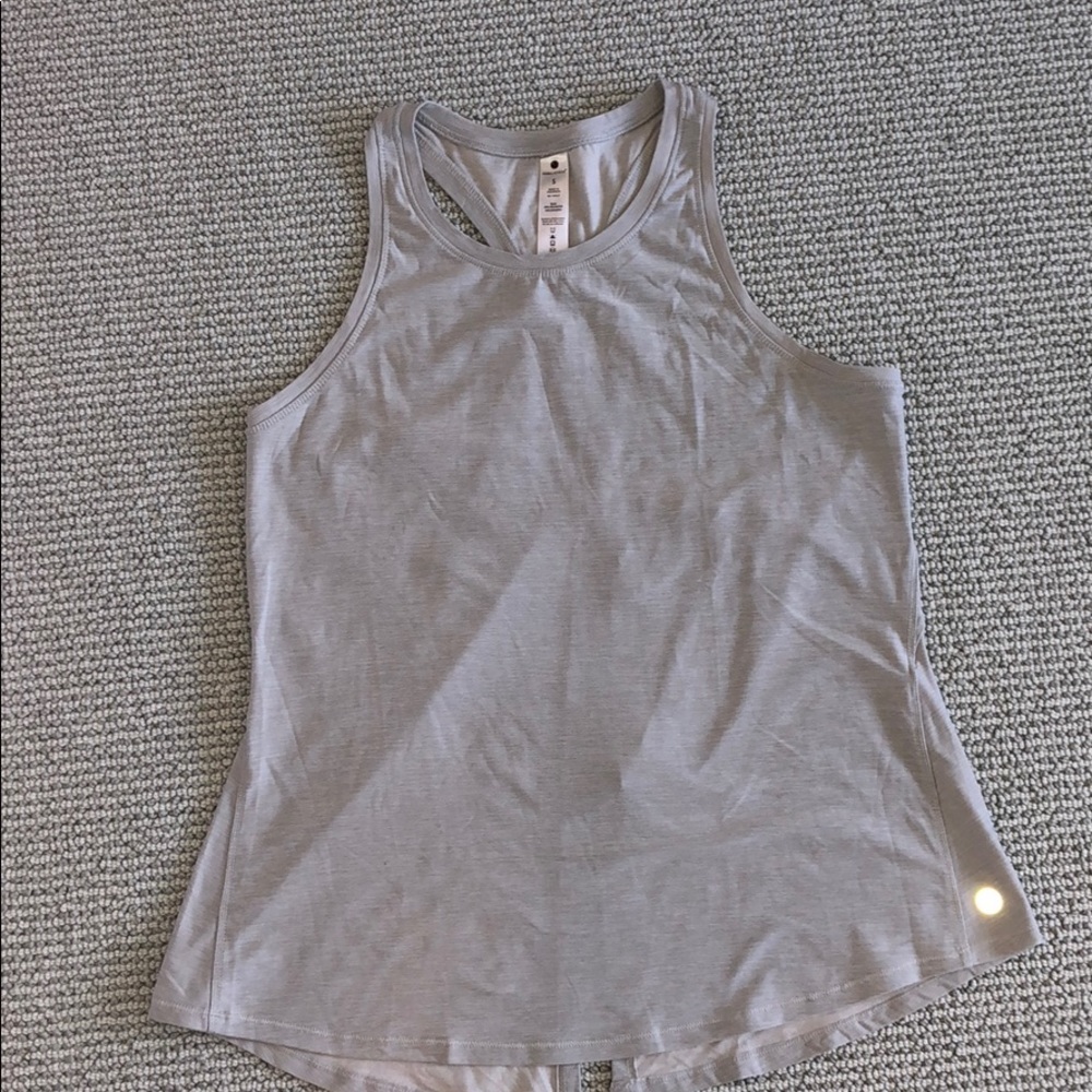Yogalicious tie back tank